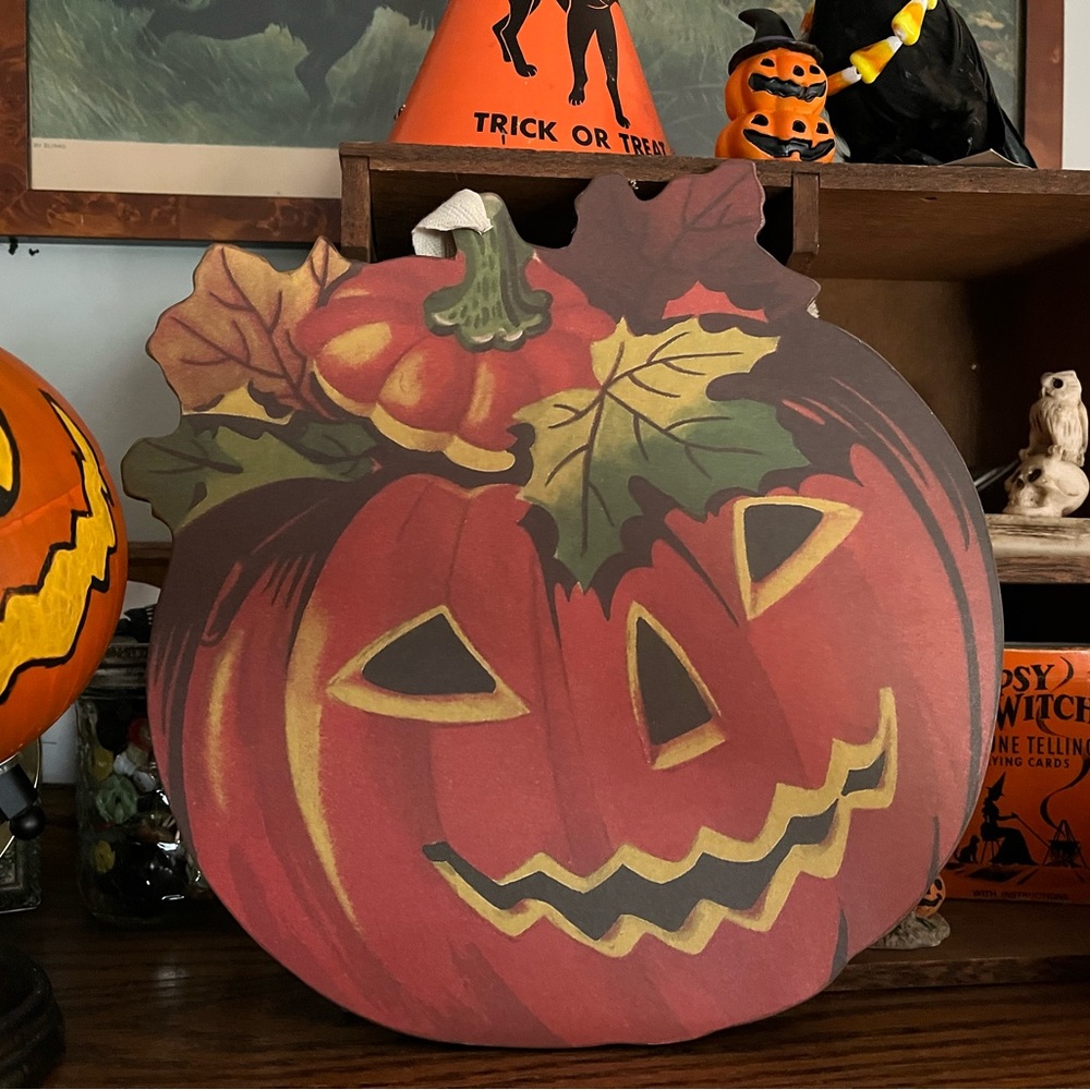 Retro Halloween Pumpkin Decoration
